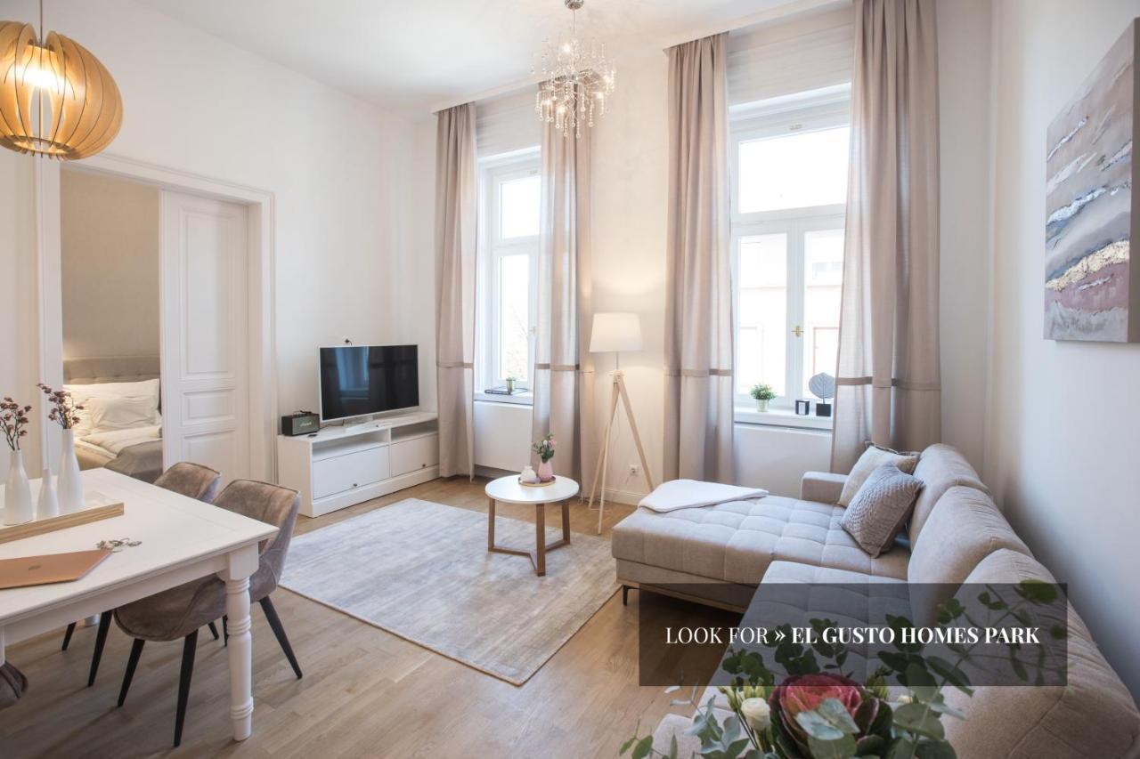 El Gusto Homes Town Шопрон Екстериор снимка